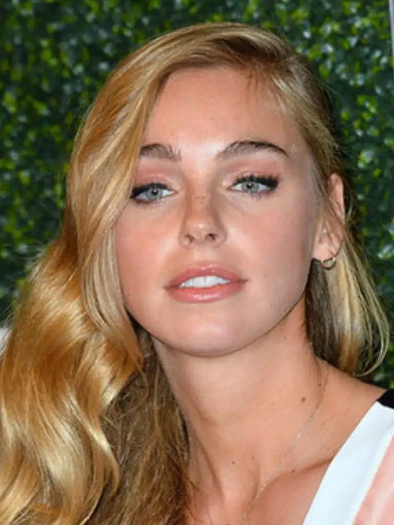 Elizabeth Turner Biography: Wiki, Age, Career, Height, Weight, Boyfriend, Net Worth & More